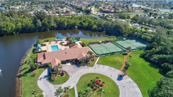 8320 Waterline Dr #201, Boynton Beach, Florida 33472, image 1