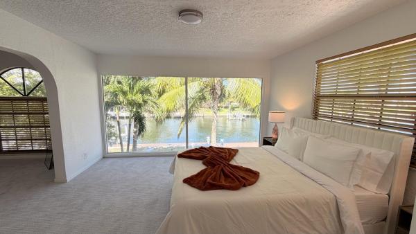 2614 Amherst Ln, Lake Worth, Florida 33460, image 1