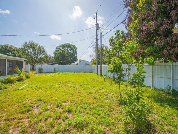 Palm Gardens, 355 Johnston St, Fort Pierce, Florida 34982, image 2