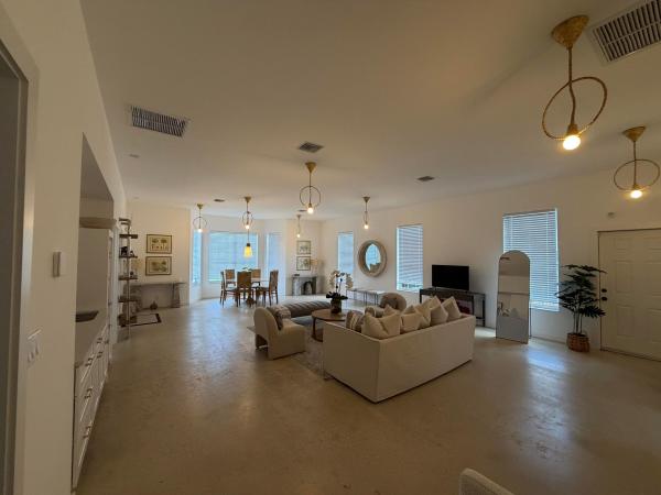 Seagate Manor, 200 SE 7th Ave, Delray Beach, Florida 33483, image 3
