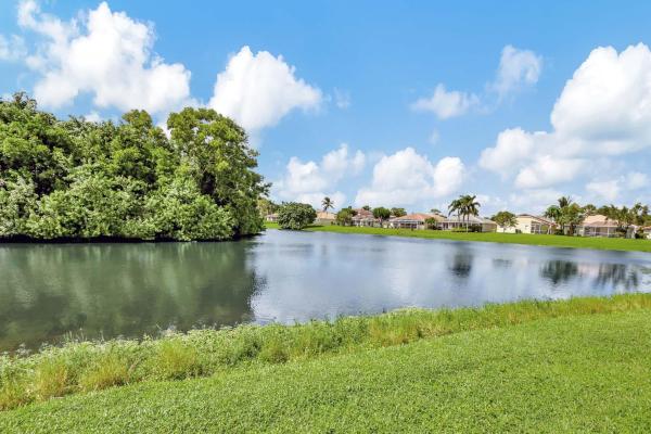Lakefield North, 1651 Lakefield North Ct, Wellington, Florida 33414, image 3