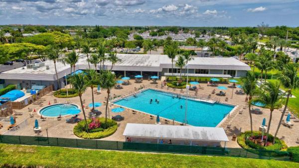 Normandy At Kings Point, 187 Normandy D, Delray Beach, Florida 33484, image 1