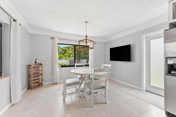 Mangrove Walk, 728 NE 9th Ave, Boynton Beach, Florida 33435, image 2