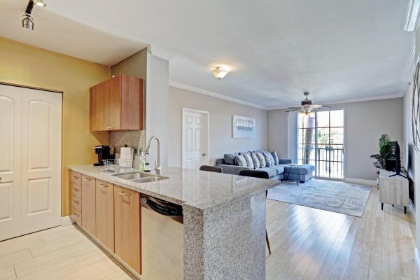 The Courtyards In CityPlace, 630 S Sapodilla Ave #321, West Palm Beach, Florida 33401, image 3