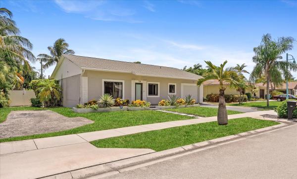 Mangrove Walk, 728 NE 9th Ave, Boynton Beach, Florida 33435, image 2