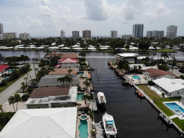 Pompano Isles, 2712 SE 13th Ct, Pompano Beach, Florida 33062, image 2