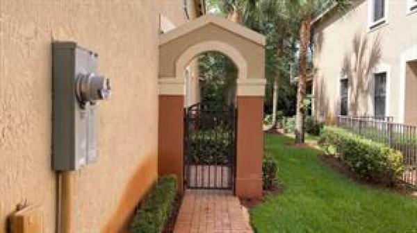 4329 Vineyard Cir, Weston, Florida 33332, image 1