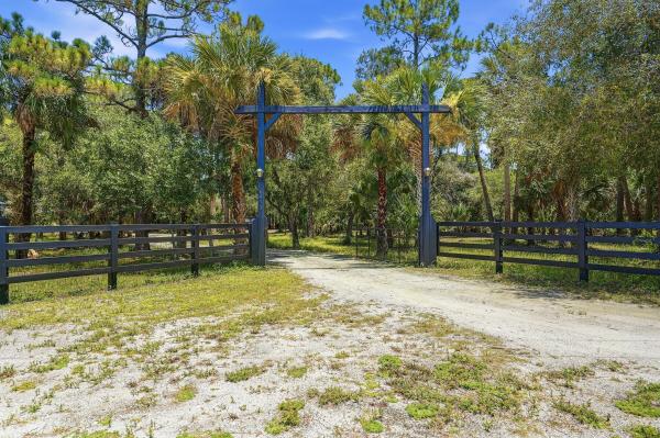 Fort Pierce Residential, 6413 S Header Canal Rd, Fort Pierce, Florida 34945, image 2