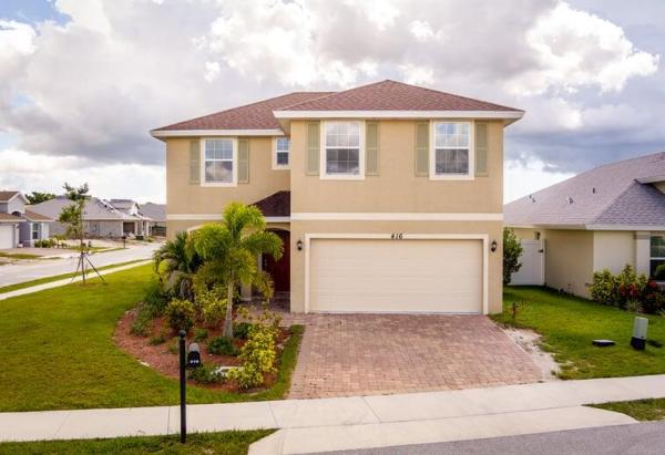 Morningside Palm Breezes Club, 416 Seafoam Cir, Fort Pierce, Florida 34945, image 3
