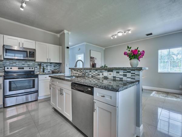 Santa Catalina Townhomes, 101 S Santa Catalina Cir, North Lauderdale, Florida 33068, image 1