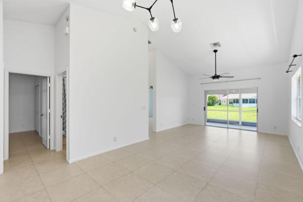 6616 Marissa Cir, Lake Worth, Florida 33467, image 2