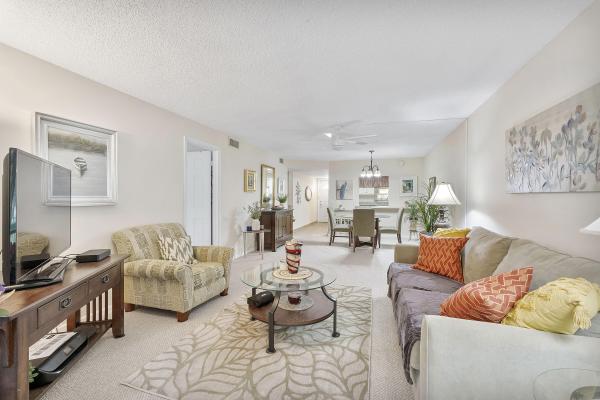 Hollybrook Golf & Tennis Club, 8990 S Hollybrook Blvd #209, Pembroke Pines, Florida 33025, image 2