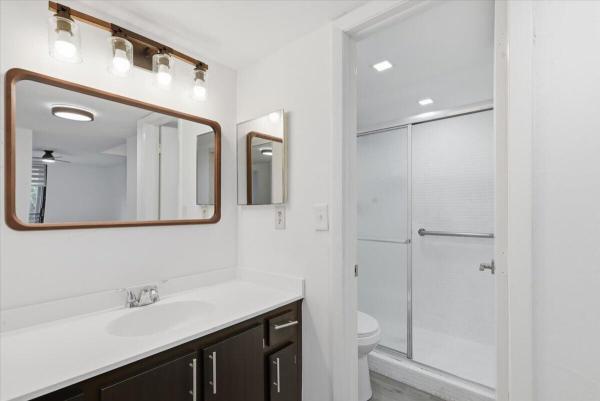 Concord Village, 6301 N University Dr #206, Tamarac, Florida 33321, image 2