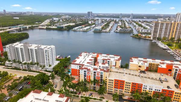 Porto Bellagio, 17100 N Bay Rd #1401, Sunny Isles Beach, Florida 33160, image 3