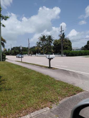 Cleveland Grove Acres, 4610 Belvedere Rd, Haverhill, Florida 33415, image 3