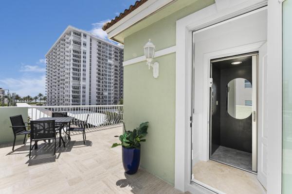 Surfside Villas, 430 Sunset Dr, Pompano Beach, Florida 33062, image 3