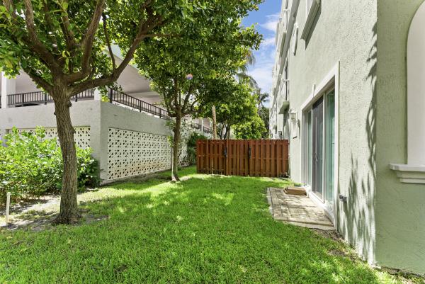 Surfside Villas, 430 Sunset Dr, Pompano Beach, Florida 33062, image 2
