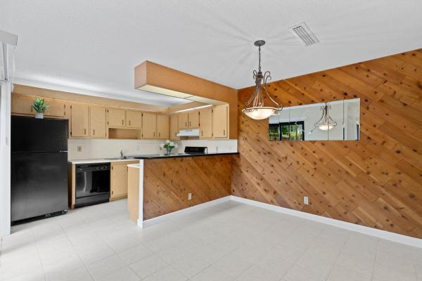 2327 Waterside Dr, Lake Worth, Florida 33461, image 3