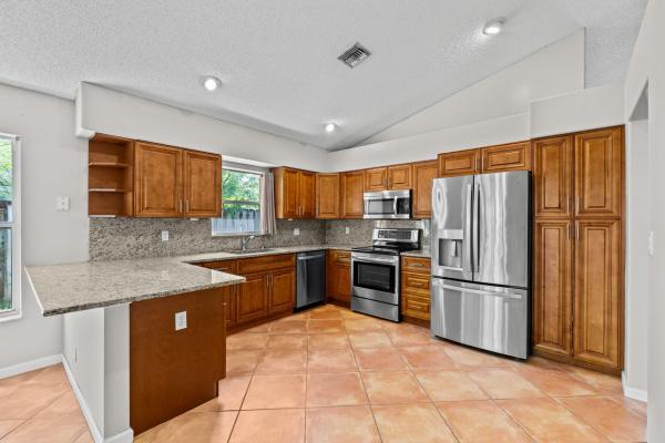 Saratoga Lakes, 125 Saratoga Blvd E, Royal Palm Beach, Florida 33411, image 3