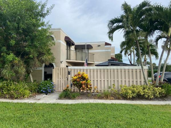 Chateau Wood, 4005 Village Dr #A, Delray Beach, Florida 33445, image 1