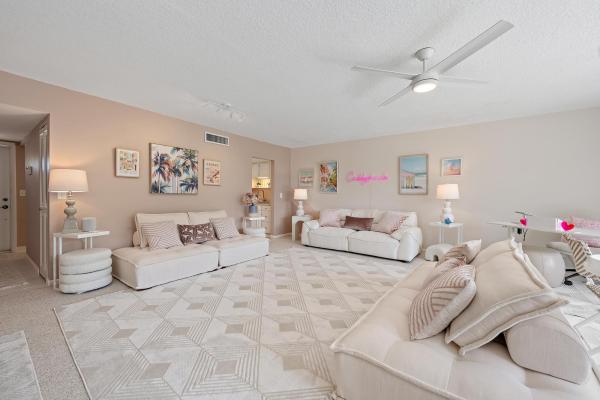 18480 SE Wood Hvn #J, Jupiter, Florida 33469, image 1
