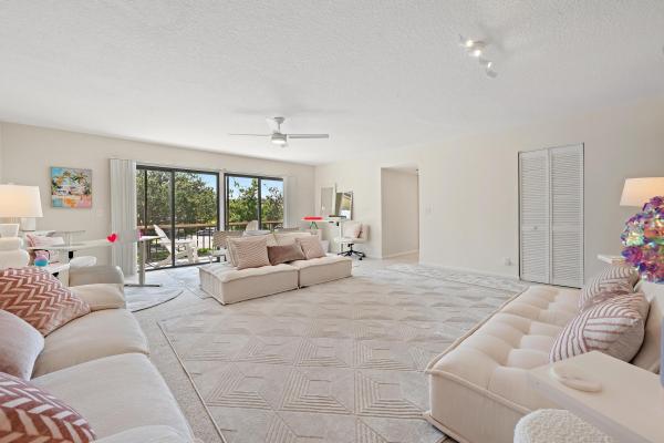 18480 SE Wood Hvn #J, Jupiter, Florida 33469, image 1