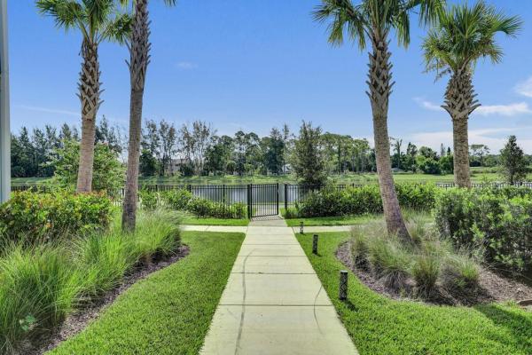 4508 Longwood Lake Sq, Westlake, Florida 33470, image 2