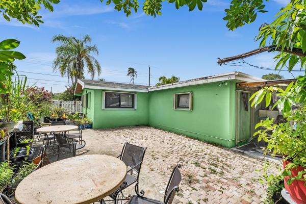 Miramar Tropical, 2131 Acapulco Dr, Miramar, Florida 33023, image 2