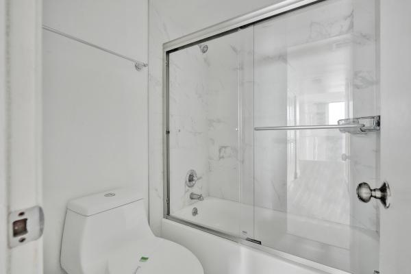 Stratford House, 2841 NE 163rd St #1111, North Miami Beach, Florida 33160, image 3