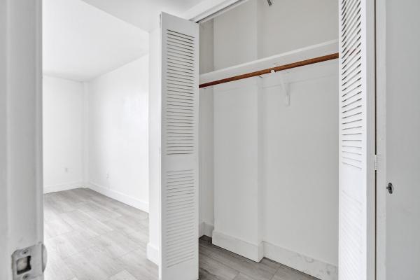 Stratford House, 2841 NE 163rd St #1111, North Miami Beach, Florida 33160, image 2