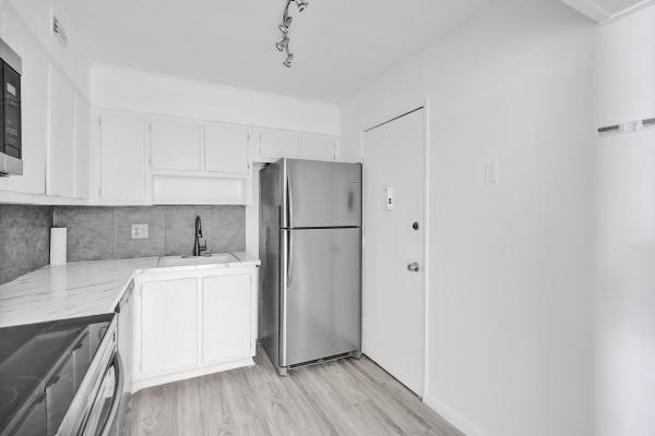 Stratford House, 2841 NE 163rd St #1111, North Miami Beach, Florida 33160, image 1