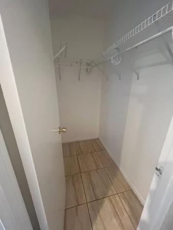 Breakwaters Of The Palm Beaches, 480 Executive Center Dr #2F, West Palm Beach, Florida 33401, image 2