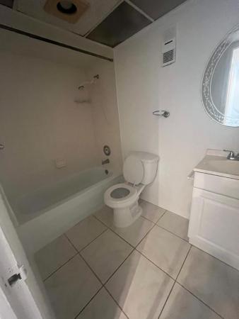Breakwaters Of The Palm Beaches, 480 Executive Center Dr #2F, West Palm Beach, Florida 33401, image 1