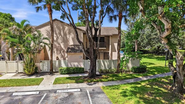 Karanda Village 5, 3439 NW 47th Ave #31100, Coconut Creek, Florida 33063, image 2