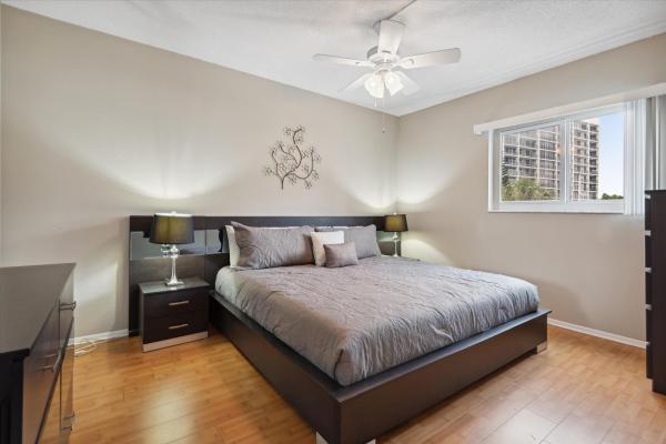 Coastal House Of Pompano Beach, 424 N Riverside Dr #204, Pompano Beach, Florida 33062, image 1