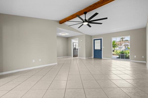 581 SE Crescent Ave, Port St. Lucie, Florida 34984, image 2