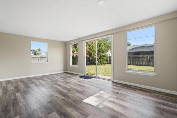581 SE Crescent Ave, Port St. Lucie, Florida 34984, image 1
