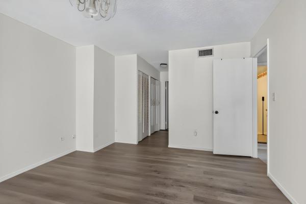 Commodore Plaza Century, 2780 NE 183rd St #112, Aventura, Florida 33160, image 3