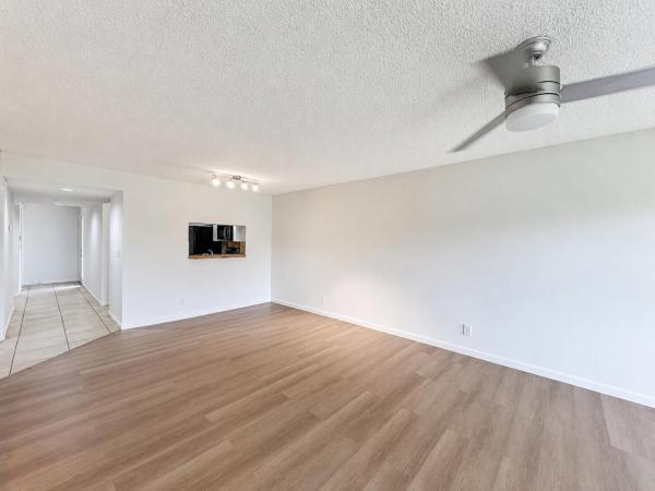 San De Vance Golf & Tennis Club, 340 NW 67th St #108, Boca Raton, Florida 33487, image 3