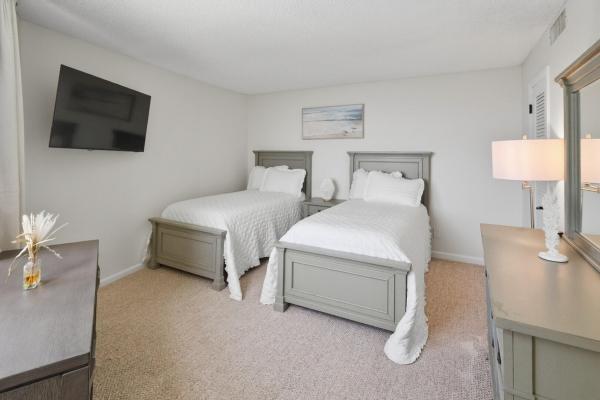 Phoenix Towers, 2800 N Ocean Dr #A4A, Riviera Beach, Florida 33404, image 2