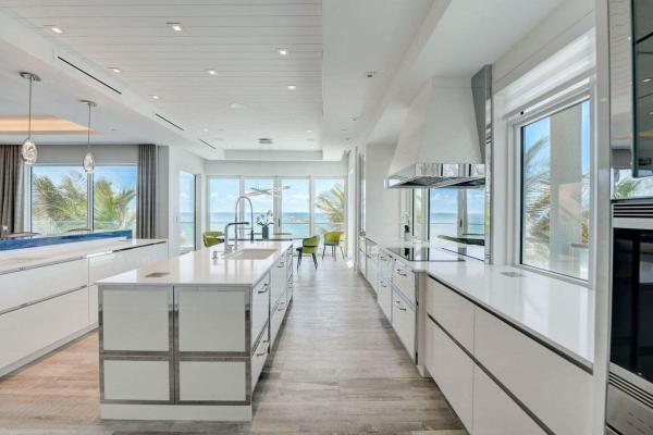 Yacht House, 5001 Old Ocean Blvd, Ocean Ridge, Florida 33435, image 2