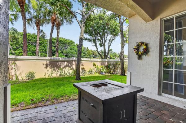 Carriage Pointe Townhomes, 76 Landau St, Boynton Beach, Florida 33426, image 3