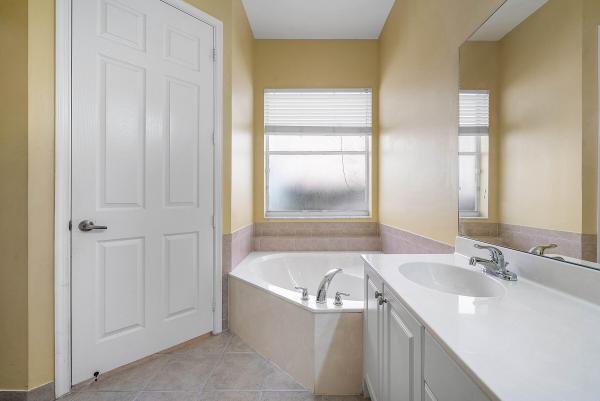 9058 Sedgewood Dr, Lake Worth, Florida 33467, image 3