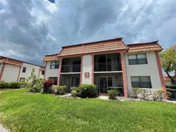 871 NE 207th Ln #104-15, Unincorporated Dade County, Florida 33179, image 3