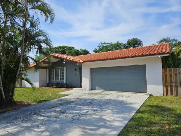 The Pinelands, 949 NW 8th St, Boca Raton, Florida 33486, image 3