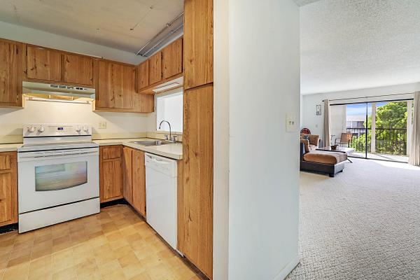 Isles Of Inverrary, 6475 W Oakland Park Blvd #505, Lauderhill, Florida 33313, image 2