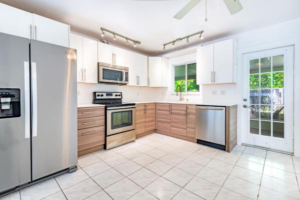 Hollywood Little Ranches, 2501 Taylor St #C, Hollywood, Florida 33020, image 1