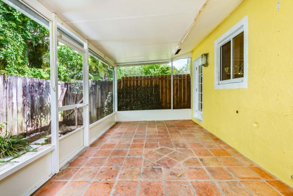 Hollywood Little Ranches, 2501 Taylor St #C, Hollywood, Florida 33020, image 2