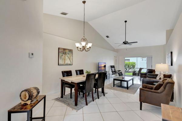Greenview Shores 2 Of Wellington, 13792 Yarmouth Dr, Wellington, Florida 33414, image 1