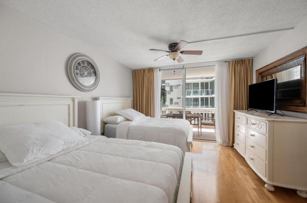 Tuscany Of Palm Beach, 3570 S Ocean Blvd #509, South Palm Beach, Florida 33480, image 2